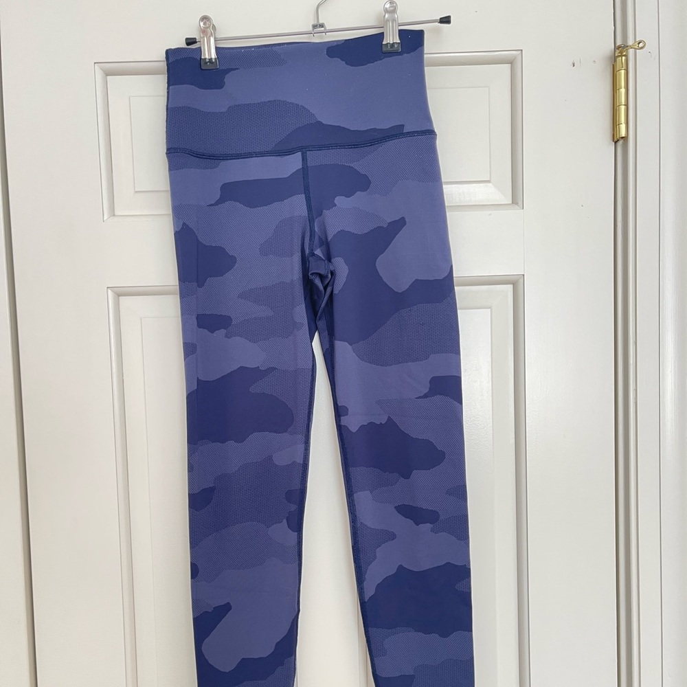 Aerie Ble Camo Leggings: Lightly Worn